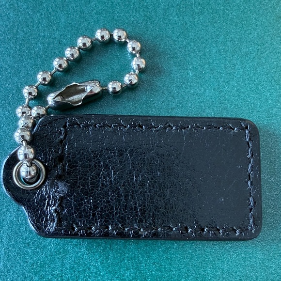 Coach tag - Picture 2 of 2
